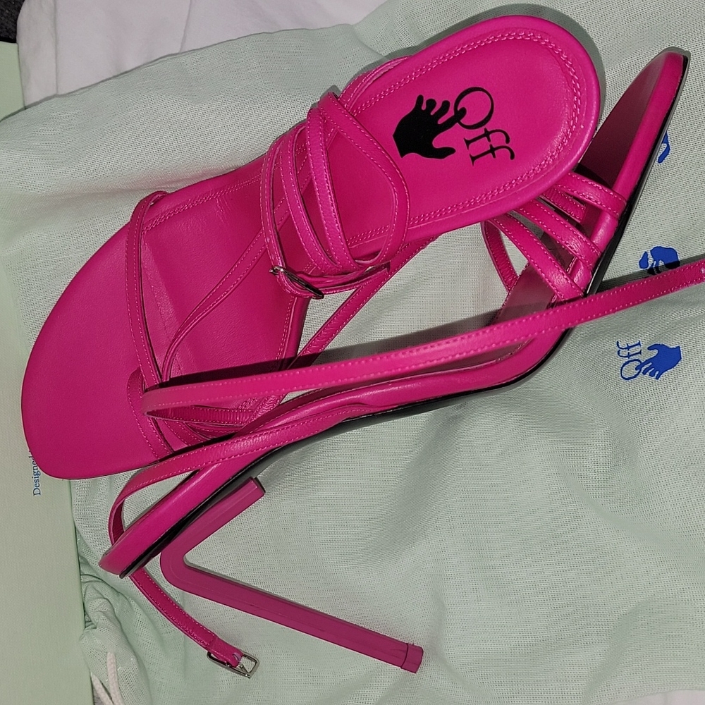 Brand New Off-White Fuchsia Sandals Size 39